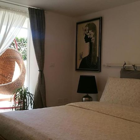 Cristina'S Flat Riccione Apartment Exterior photo